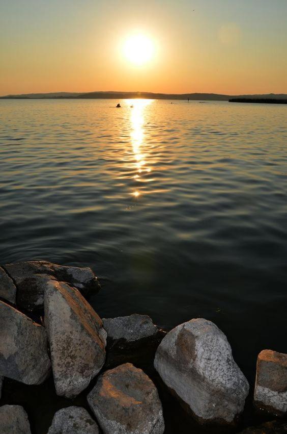 Limonádé Apartman Gárdony Esterno foto